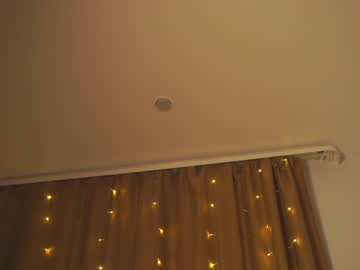 webcam girl helenmoors live cam image #5693281