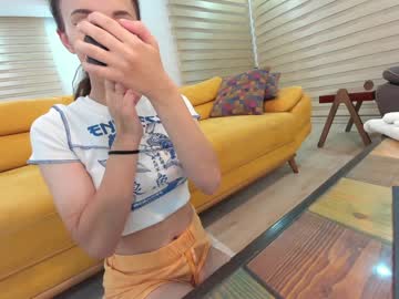 webcam girl ehotlovea live cam image #4080742