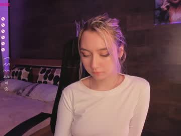 webcam girl yolandabertha live cam image #4969855