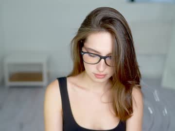 webcam girl silent_chill live cam image #10720690