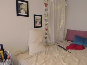 webcam girl audrey_ live cam image #7012568