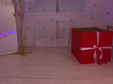 webcam girl uwunikaa live cam image #11435649