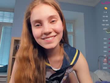 webcam girl youne_and_beautiful live cam image #5783901