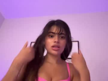 webcam girl poutyselena live cam image #9488827
