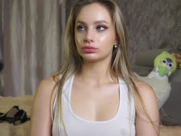 webcam girl daisycannon live cam image #10409236