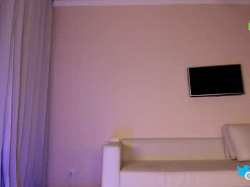webcam girl hollyextra live cam image #8991305