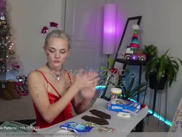 webcam girl petitebrat live cam image #8025054