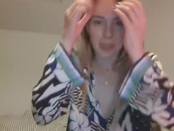 webcam girl ivyyy1995 live cam image #12477163