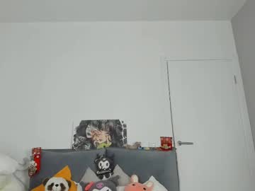 webcam girl jenie_fire live cam image #11945629