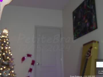 webcam girl petitebrat live cam image #11320716