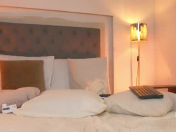 webcam girl victoria__rossi live cam image #12079201