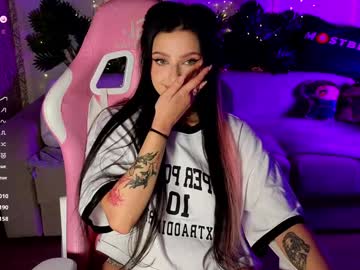webcam girl agara_romen live cam image #10820292