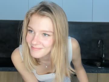 webcam girl leilagillim live cam image #8494230