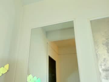webcam girl hotfallingdevil live cam image #1796396