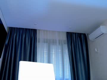webcam girl amourvenenum live cam image #3826080