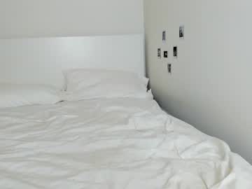webcam girl clairebabyy1 live cam image #8171578