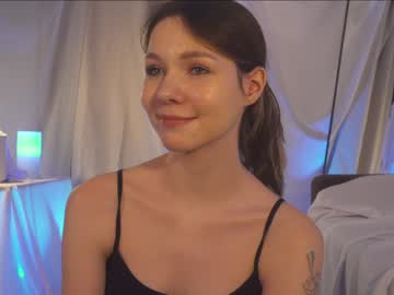 webcam girl kateuwugirl live cam image #8575581