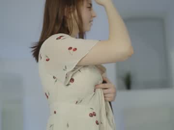 webcam girl floret_joy live cam image #8406700