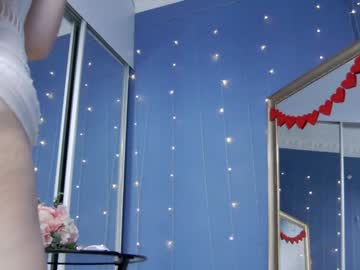 webcam girl kriskras__ live cam image #10045311