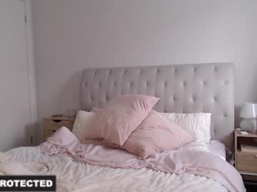webcam girl parisbabyxox live cam image #10485905