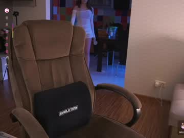 webcam girl bitter_moon live cam image #12534892