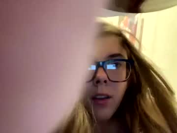 webcam girl awild9595 live cam image #1027425