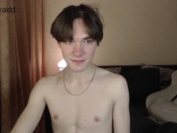webcam man callmenineoneseven live cam image #3900997