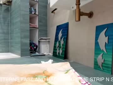 webcam girl lets_slip_and_slide live cam image #7377075