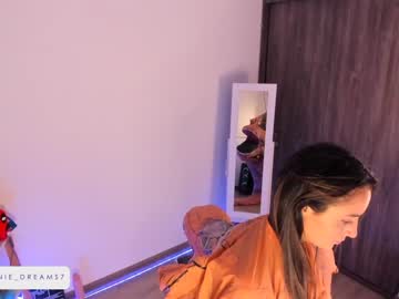 webcam girl annie_dreams live cam image #569483