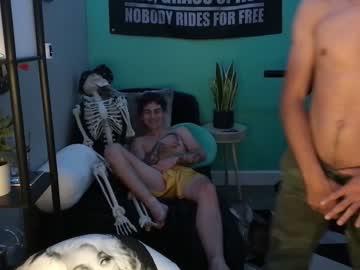 webcam man crashmonroe live cam image #3388543