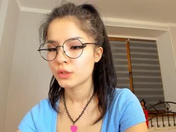 webcam girl akino_17 live cam image #1378828