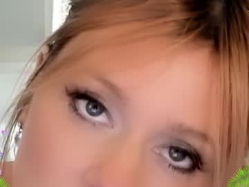 webcam girl amyvalentine live cam image #8326504