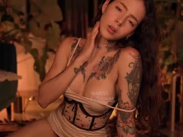 webcam girl effylowell_ live cam image #12693265