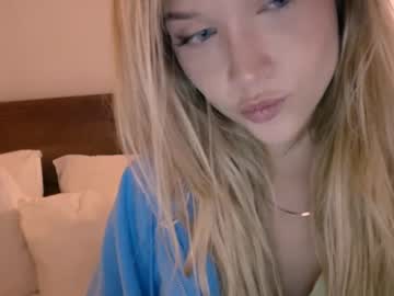 webcam girl bitter_moon live cam image #5362558