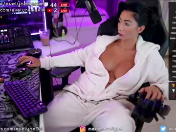webcam girl evelyne92 live cam image #7516236