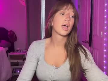 webcam girl brielledaviss live cam image #12645827