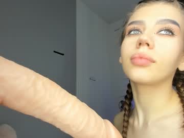 webcam girl jenie_fire live cam image #10455569