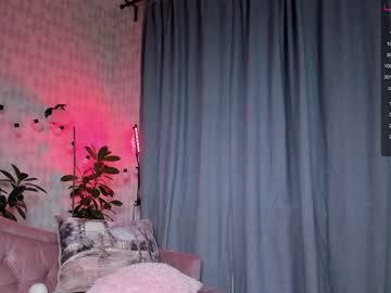 webcam girl lika_moon live cam image #5333556