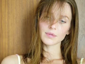 webcam girl ellaa91 live cam image #3111793