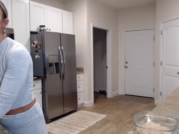 webcam girl holihurricane live cam image #11152779