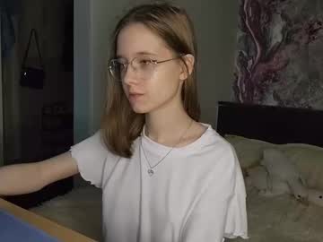 webcam girl lowress live cam image #12070605
