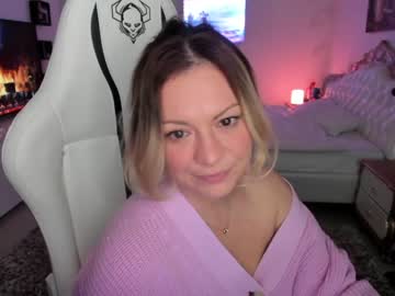 webcam girl kiradivine live cam image #777776