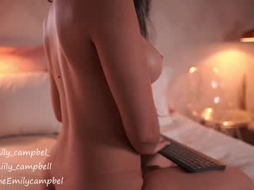 webcam girl emiilycampbell live cam image #11179900