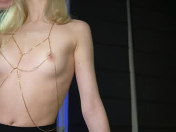 webcam girl yournaughtymiss live cam image #8966242