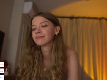 webcam girl coyness_geneva live cam image #7181426