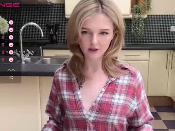 webcam girl lucydelovely live cam image #5632530