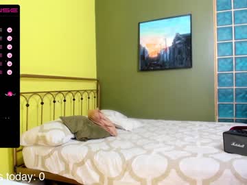 webcam girl lili_01 live cam image #5756483