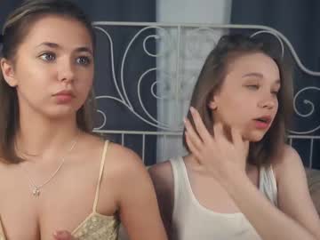 webcam girl mildredgarrett live cam image #11901185