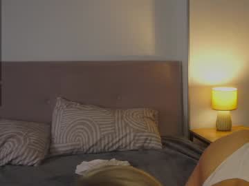 webcam girl mildredgarrett live cam image #11232062
