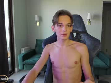 webcam man aiko_miracle live cam image #3892678